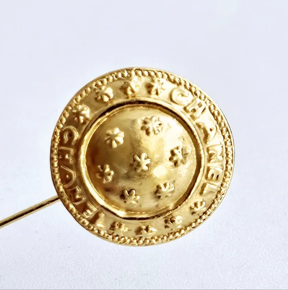 Chanel Vintage Gold-plated Pin Brooch - Picture 2 of 5